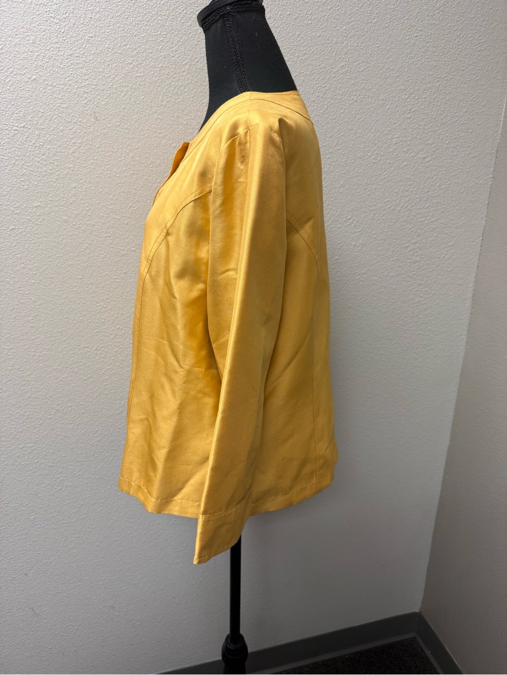 Coldwater Creek Yellow Silk Jacket Button Front Crop 3/4 Sleeve Size 16 Chic - Picture 4 of 11